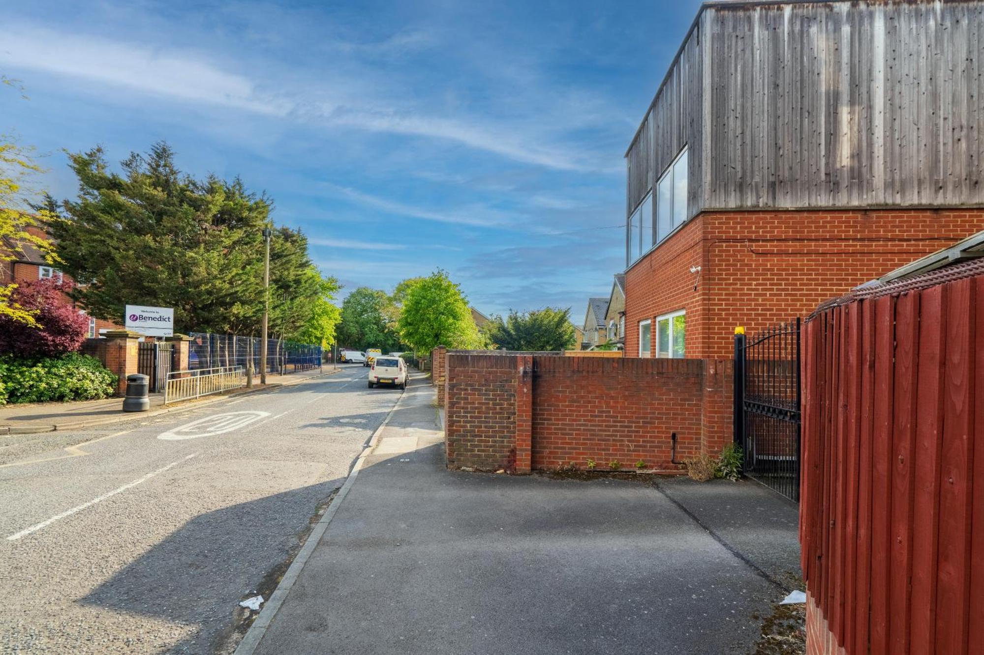 Modern 2 Bedroom Apartment In Mitcham, London Exteriör bild