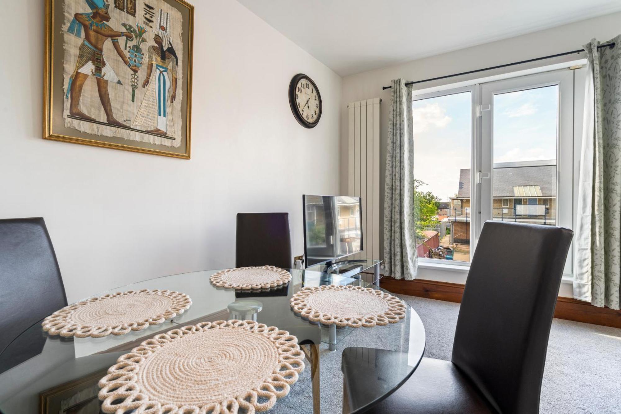 Modern 2 Bedroom Apartment In Mitcham, London Exteriör bild