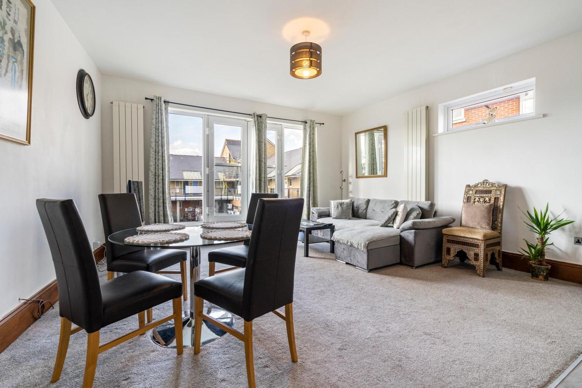 Modern 2 Bedroom Apartment In Mitcham, London Exteriör bild