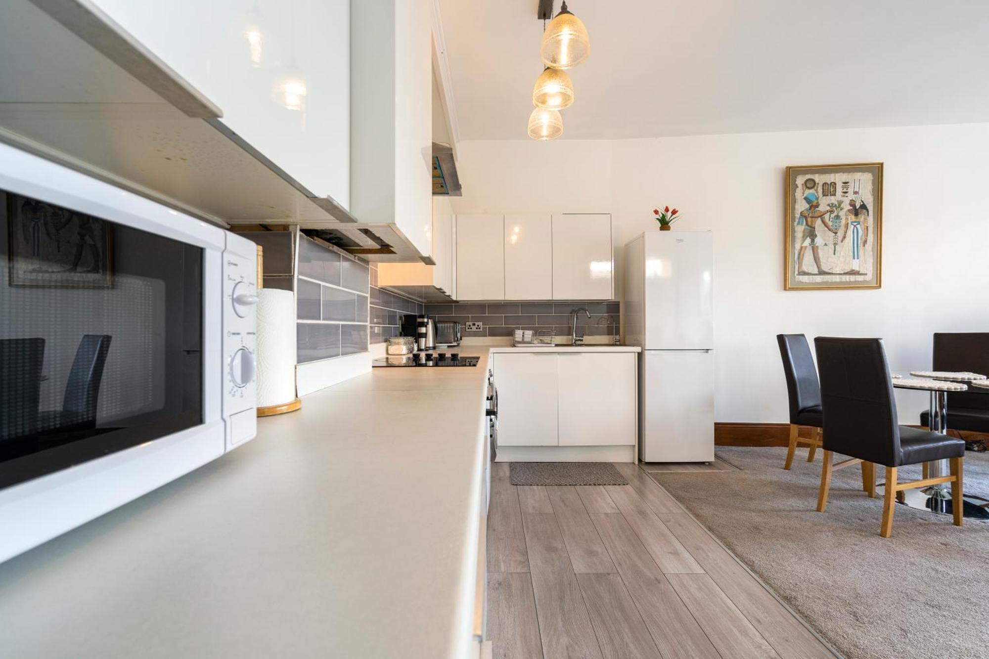 Modern 2 Bedroom Apartment In Mitcham, London Exteriör bild